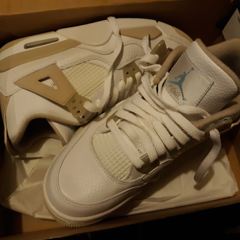 Jordans Retro 4